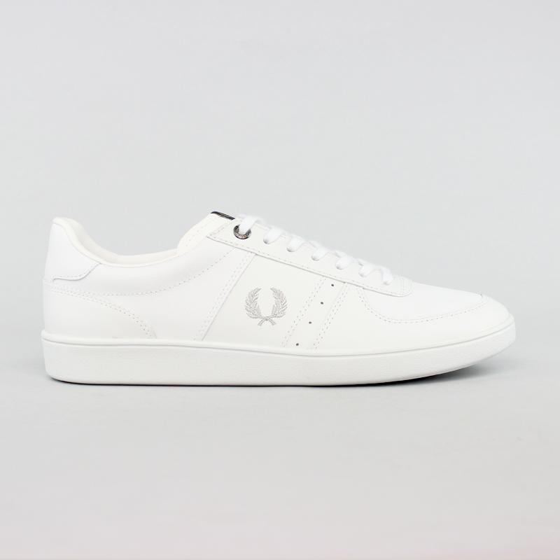 sapatenis fred perry branco