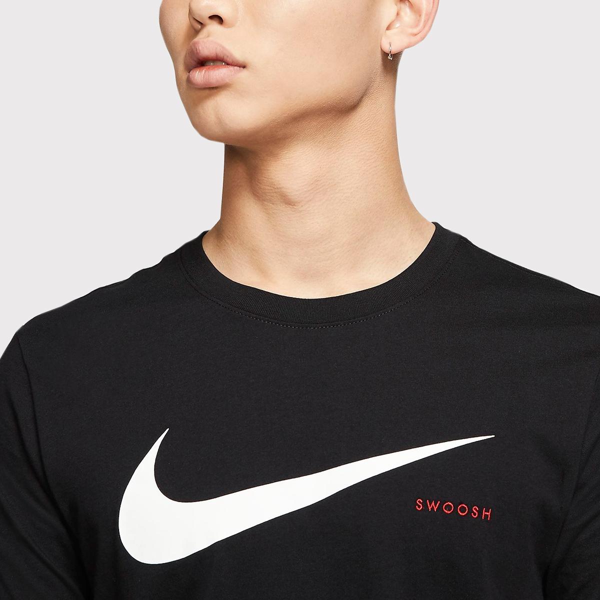 Camiseta Nike Sportswear Swoosh Masculino Preto