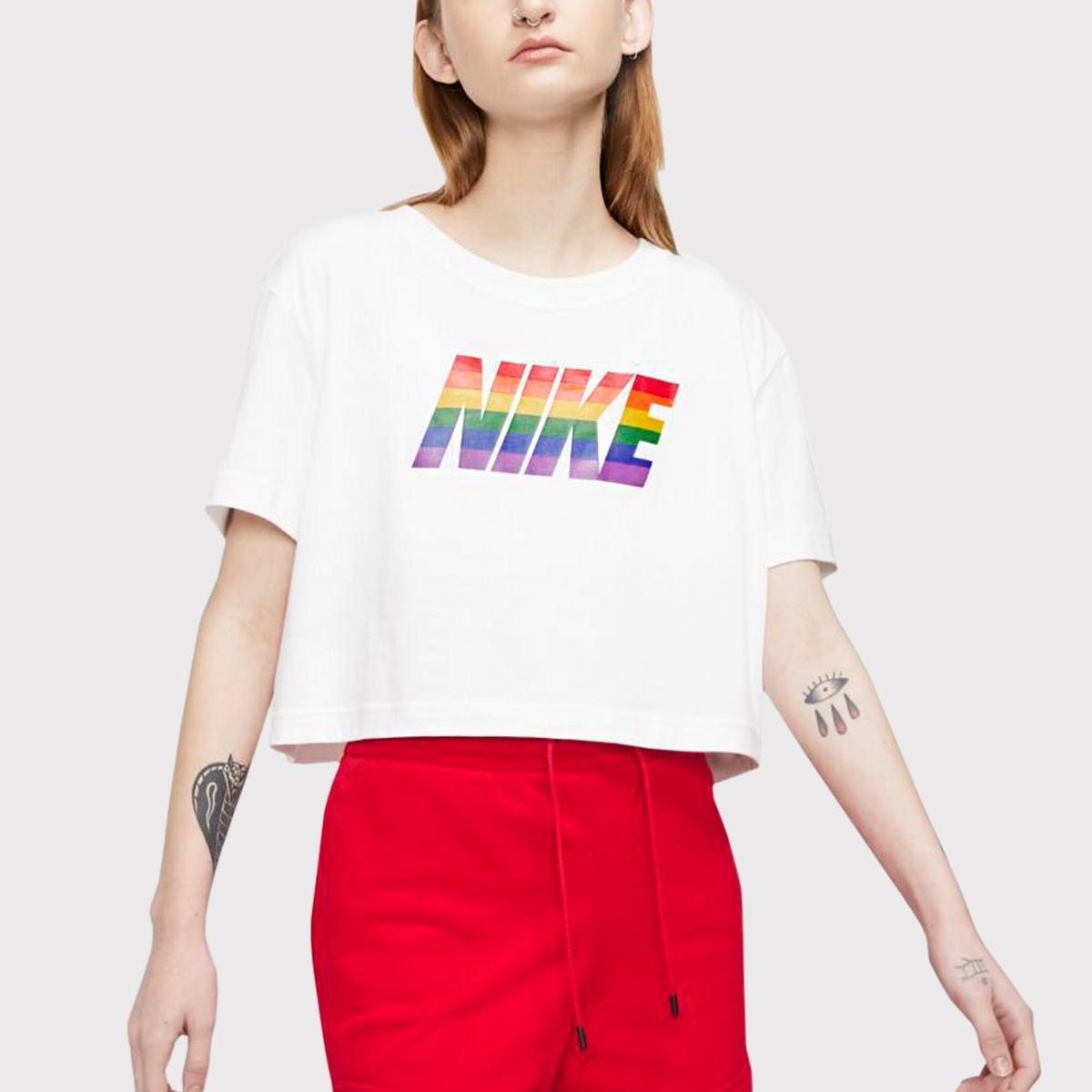 Hold Loneliness Doctor of Philosophy Camiseta Nike Sportswear Cropped Betrue Feminina
