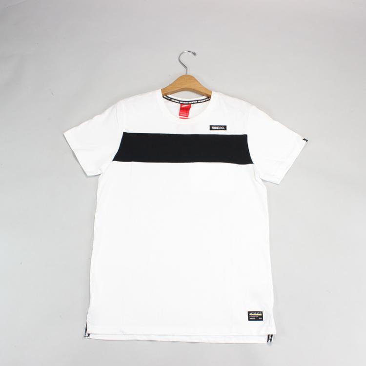 Camiseta Nike MC Pocket Branca