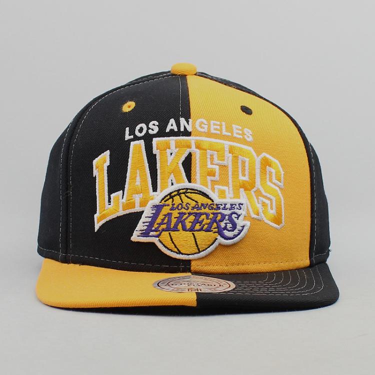 Boné Mitchell & Ness NBA Snapback Los Angeles Lakers Amarelo