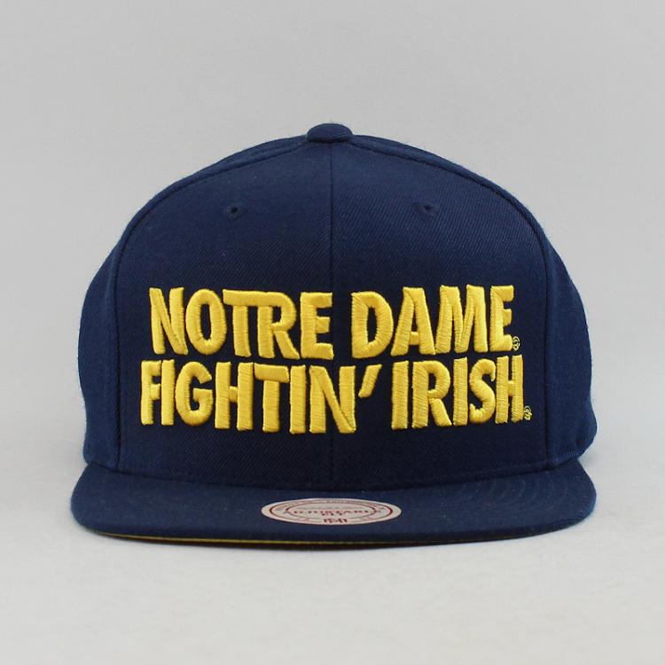 Boné Mitchell & Ness Snapback Notre Dame Fightin Azul Marinho