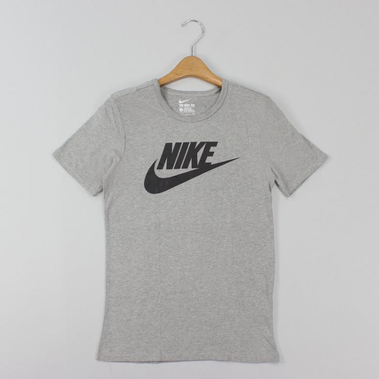 Camiseta Nike Future Cinza