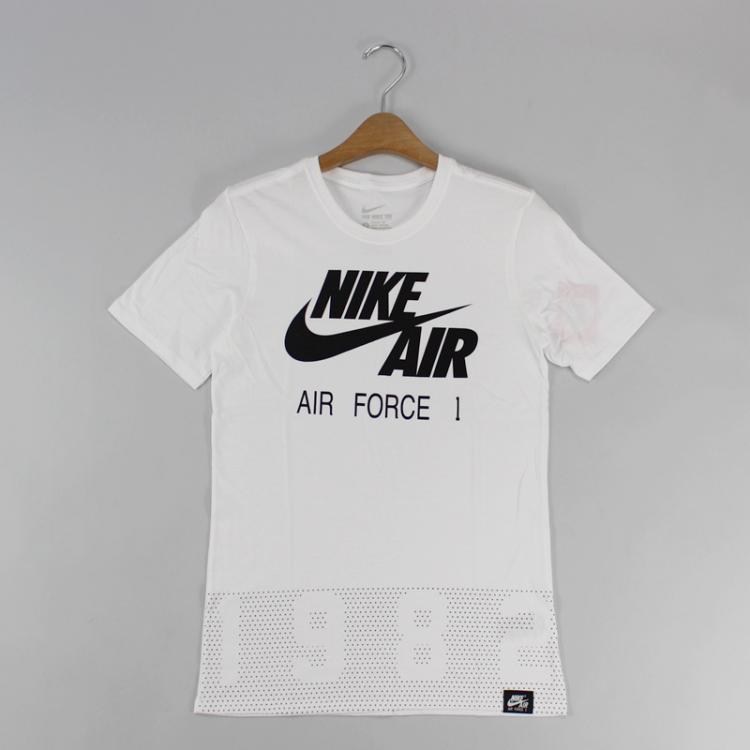 Camiseta Nike Mc Since 1982 Branca