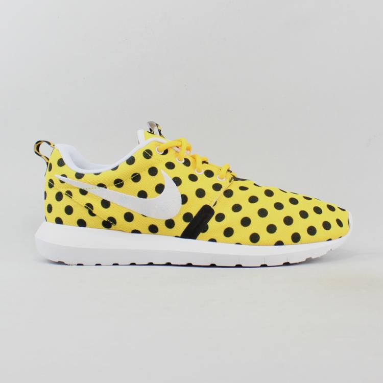 Tênis Nike Roshe QS Polka Dots Amarelo