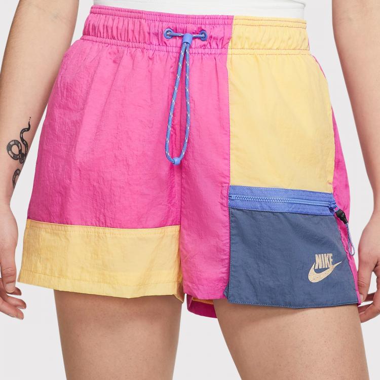 Shorts Nike Sportswear Icon Clash Feminino Rosa