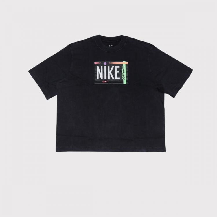 Camiseta Nike Sportswear Wash Feminino Black