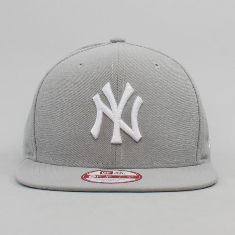 Boné New Era Snapback New York Yankees Cinza