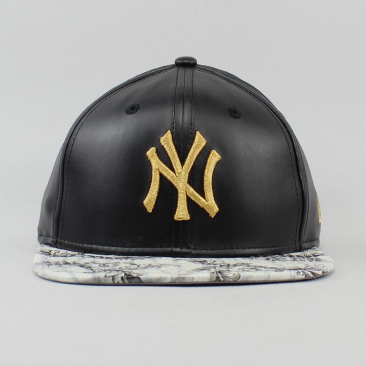 Boné New Era Strapback Leather MLB New York Yankees Preto