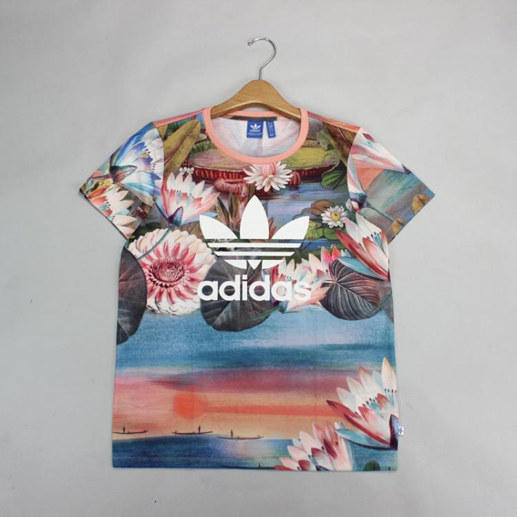 Camiseta Adidas Farm Curso Floral