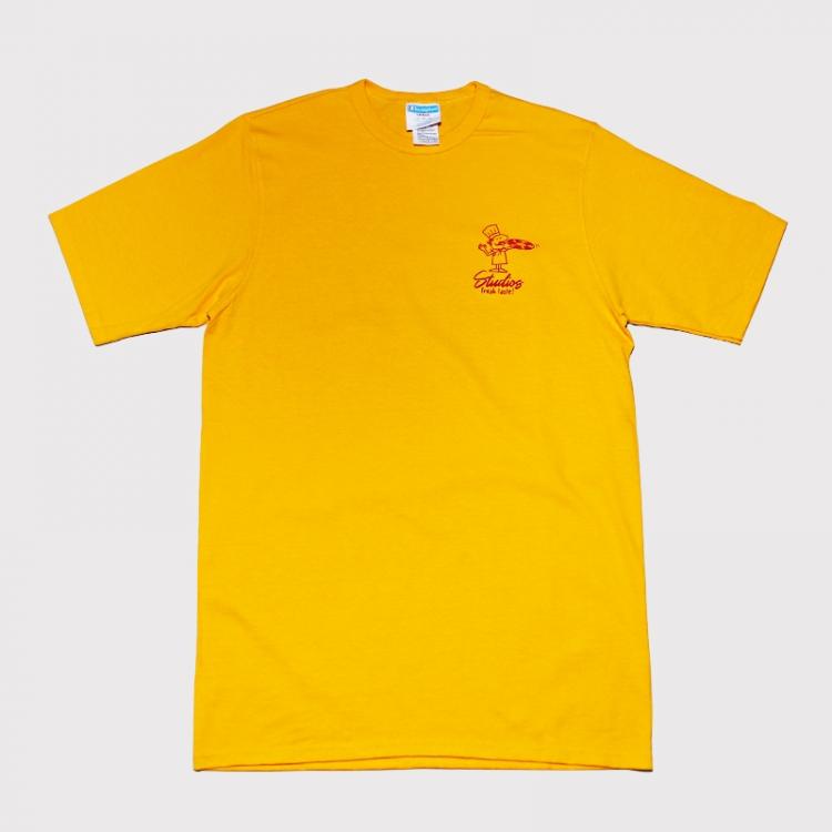 Camiseta Studios Coffee X Champion amarelo