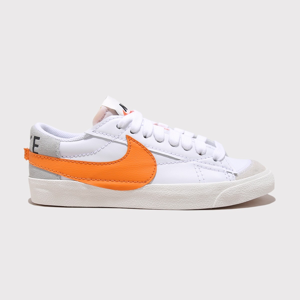 Tênis Nike Blazer Low '77 Jumbo White Orange